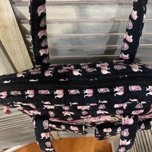 Vera Bradley retired Elephant pattern , Tote - Picture 5 of 10